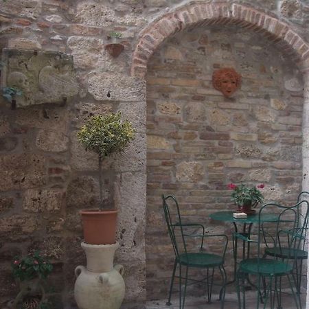 Piccola Corte Ascoli Piceno Buitenkant foto